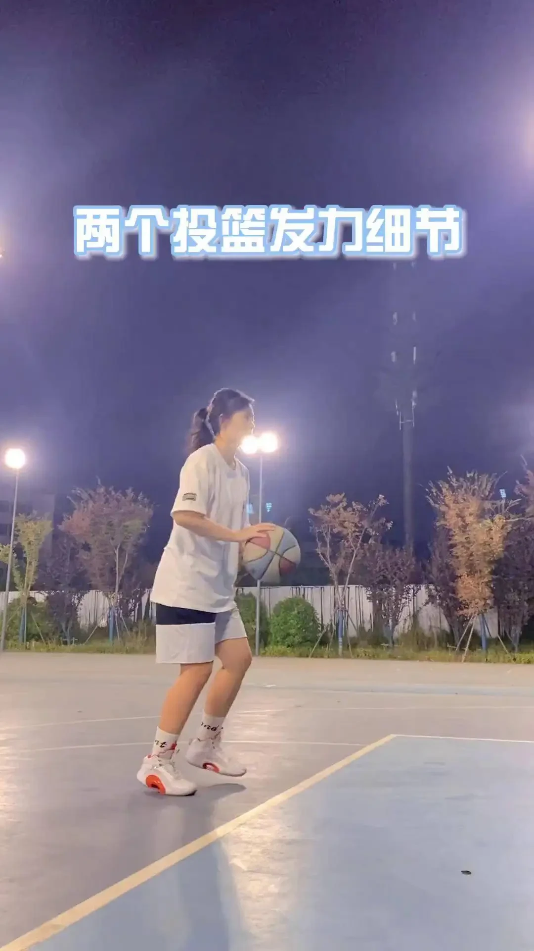 女性篮球运动员如何提升篮板能力?